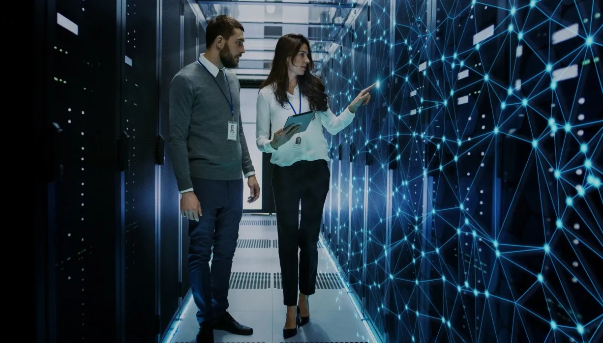 Cloud managed services: A team of experts managing cloud infrastructure, ensuring security, scalability, and efficiency.